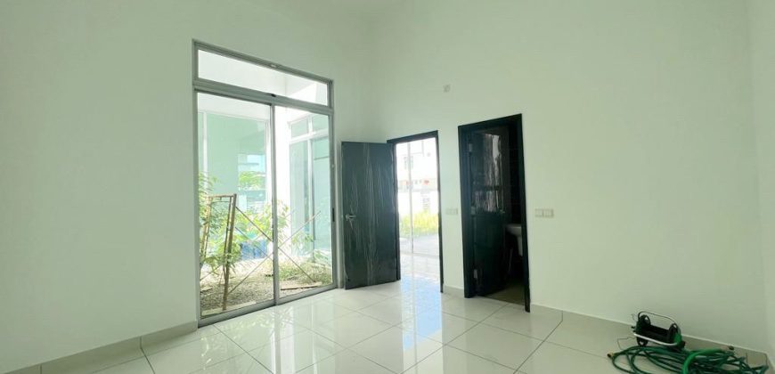 Nusa Duta 1 – 2 Storey Semi Detached House – FOR SALE Nusa Duta 1 – 2 Storey Semi Detached House – FOR SALE