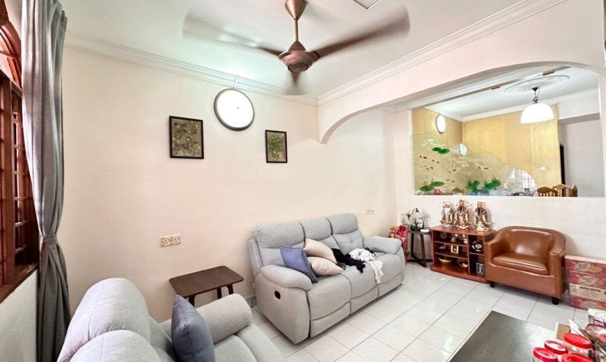 Taman Johor Jaya – 2 Storey Terrace House – FOR SALE Taman Johor Jaya – 2 Storey Terrace House – FOR SALE