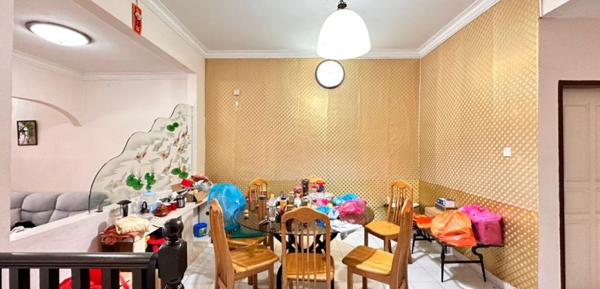 Taman Johor Jaya – 2 Storey Terrace House – FOR SALE Taman Johor Jaya – 2 Storey Terrace House – FOR SALE