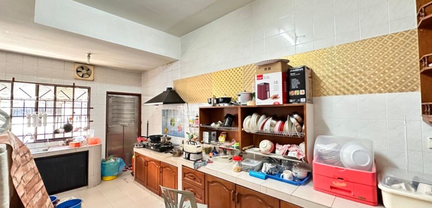 Taman Johor Jaya – 2 Storey Terrace House – FOR SALE Taman Johor Jaya – 2 Storey Terrace House – FOR SALE