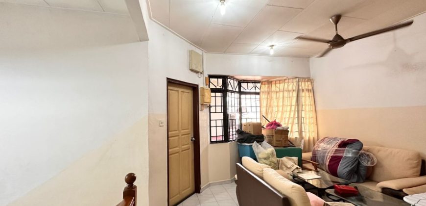 Taman Johor Jaya – 2 Storey Terrace House – FOR SALE Taman Johor Jaya – 2 Storey Terrace House – FOR SALE