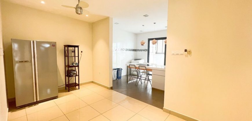 Kempas Utama – 2 Storey Semi Detached House – FOR SALE Kempas Utama – 2 Storey Semi Detached House – FOR SALE