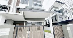 Taman Nusa Sentral – 3 Storey Semi Detached House – FOR SALE Taman Nusa Sentral – 3 Storey Semi Detached House – FOR SALE