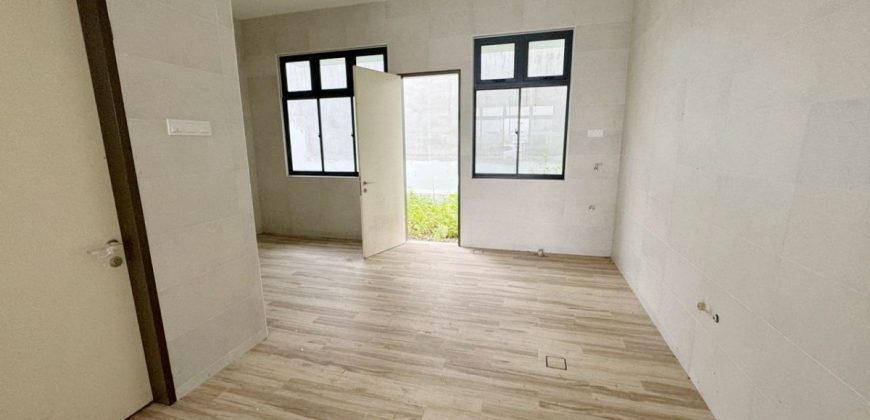 Taman Nusa Sentral – 3 Storey Semi Detached House – FOR SALE Taman Nusa Sentral – 3 Storey Semi Detached House – FOR SALE