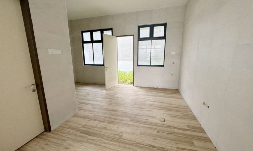Taman Nusa Sentral – 3 Storey Semi Detached House – FOR SALE Taman Nusa Sentral – 3 Storey Semi Detached House – FOR SALE