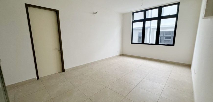 Taman Nusa Sentral – 3 Storey Semi Detached House – FOR SALE Taman Nusa Sentral – 3 Storey Semi Detached House – FOR SALE