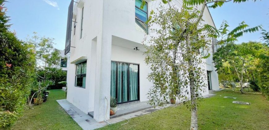 East Ledang – 2 Storey Bungalow House – FOR SALE East Ledang – 2 Storey Bungalow House – FOR SALE