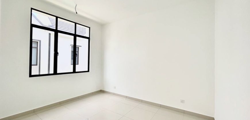 Eco Spring – 2 Storey End Lot Superlink House – FOR SALE Eco Spring – 2 Storey End Lot Superlink House – FOR SALE