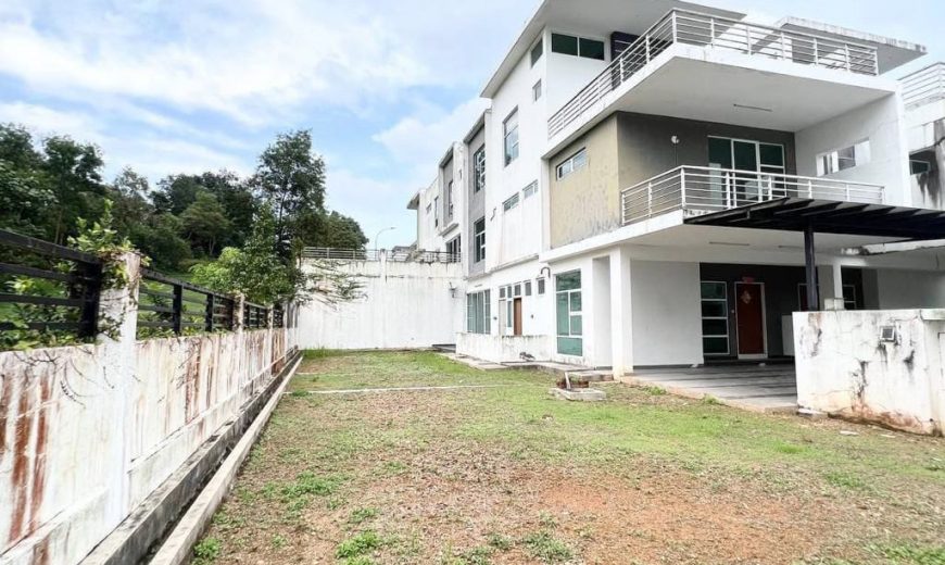 Austin Heights – 3 Storey End Lot Cluster House – FOR SALE Austin Heights – 3 Storey End Lot Cluster House – FOR SALE