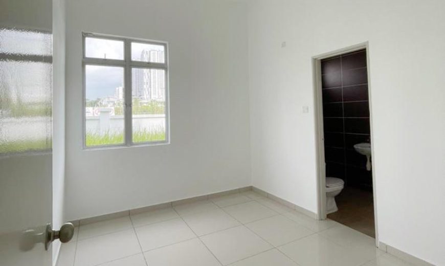 Taman Kempas Utama – 2 Storey Corner Cluster House – FOR SALE Taman Kempas Utama – 2 Storey Corner Cluster House – FOR SALE