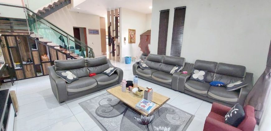 Taman Nusa Duta – 2 Storey Corner Semi Detached House – FOR SALE Taman Nusa Duta – 2 Storey Corner Semi Detached House – FOR SALE