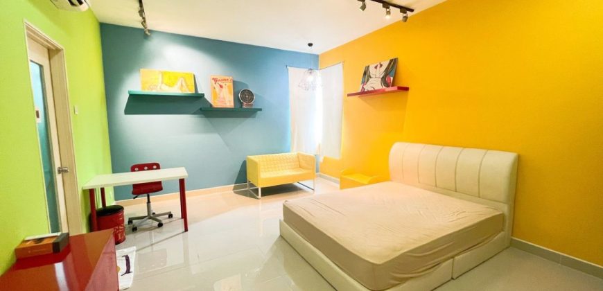 Kempas Utama – 2 Storey Semi Detached House – FOR SALE Kempas Utama – 2 Storey Semi Detached House – FOR SALE