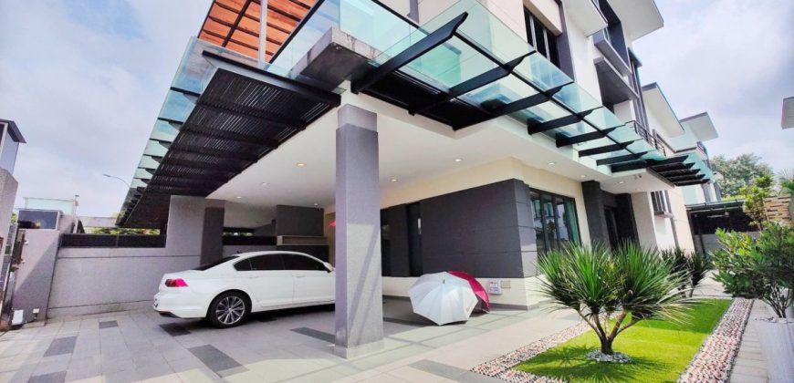Desa Tebrau – 3 Storey Semi Detached House – FOR SALE Desa Tebrau – 3 Storey Semi Detached House – FOR SALE