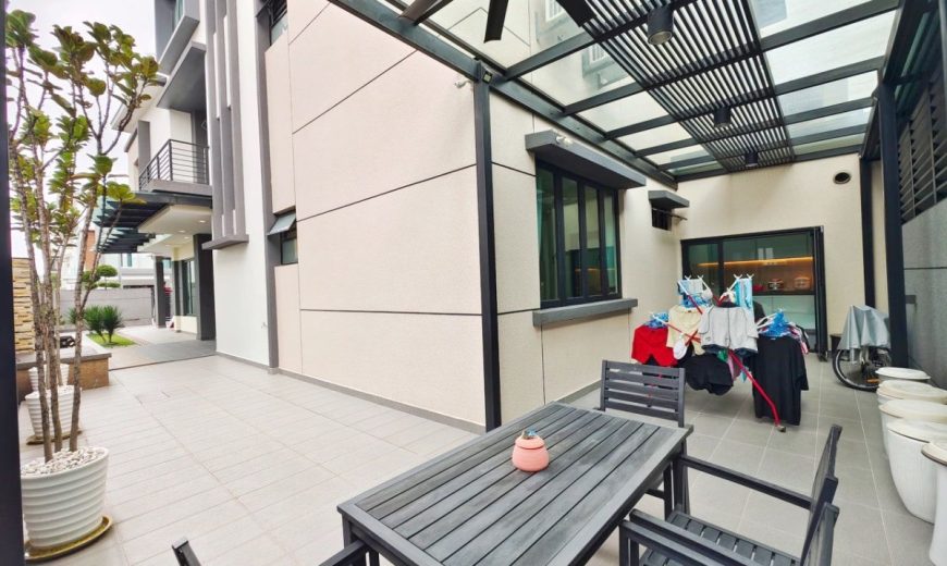 Desa Tebrau – 3 Storey Semi Detached House – FOR SALE Desa Tebrau – 3 Storey Semi Detached House – FOR SALE