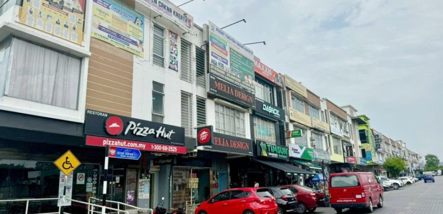 Taman Sri Pulai Perdana 2 – 3 Storey Shoplot – FOR SALE Taman Sri Pulai Perdana 2 – 3 Storey Shoplot – FOR SALE