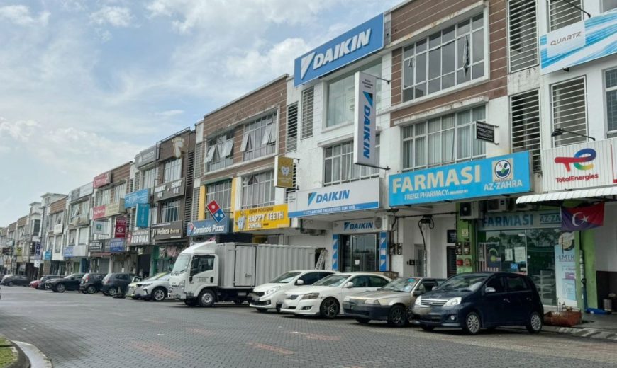 Taman Sri Pulai Perdana 2 – 3 Storey Shoplot – FOR SALE Taman Sri Pulai Perdana 2 – 3 Storey Shoplot – FOR SALE