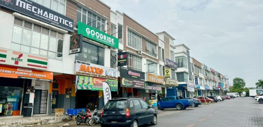 Taman Sri Pulai Perdana 2 – 3 Storey Shoplot – FOR SALE Taman Sri Pulai Perdana 2 – 3 Storey Shoplot – FOR SALE
