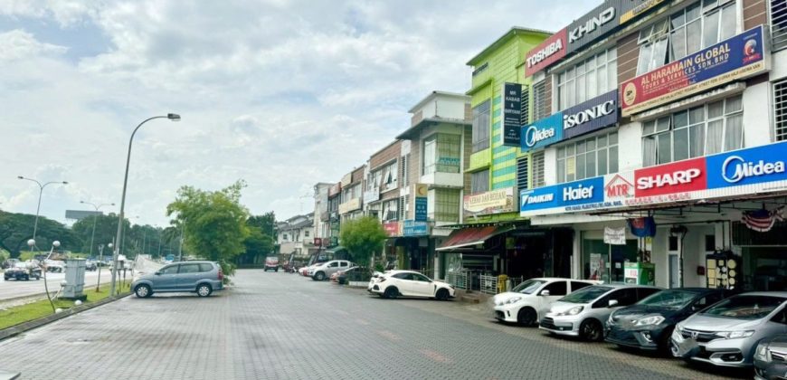 Taman Sri Pulai Perdana 2 – 3 Storey Shoplot – FOR SALE Taman Sri Pulai Perdana 2 – 3 Storey Shoplot – FOR SALE