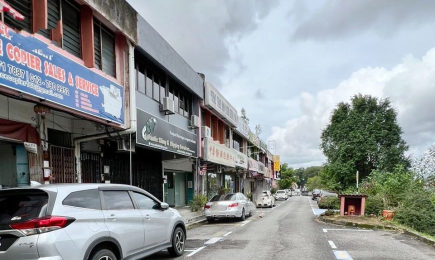 Taman Ungku Tun Aminah – 2 Storey Shoplot – FOR RENT
