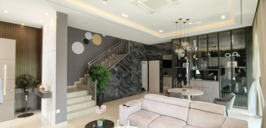 Austin Mutiara @ Mount Austin – 2 Storey Corner Cluster House – FOR SALE Austin Mutiara @ Mount Austin – 2 Storey Corner Cluster House – FOR SALE