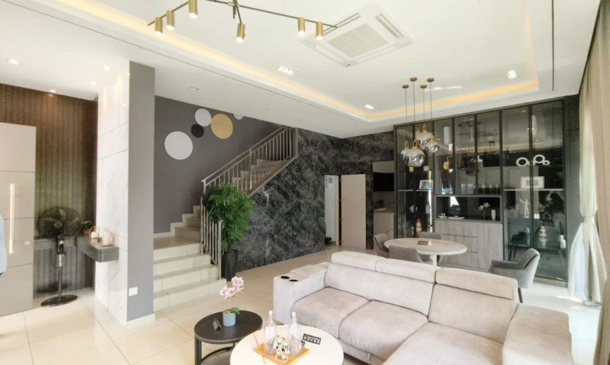 Austin Mutiara @ Mount Austin – 2 Storey Corner Cluster House – FOR SALE Austin Mutiara @ Mount Austin – 2 Storey Corner Cluster House – FOR SALE