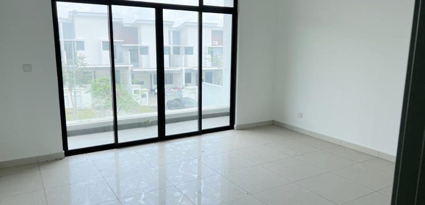 Horizon Hills – 2 Storey Superlink House – FOR SALE