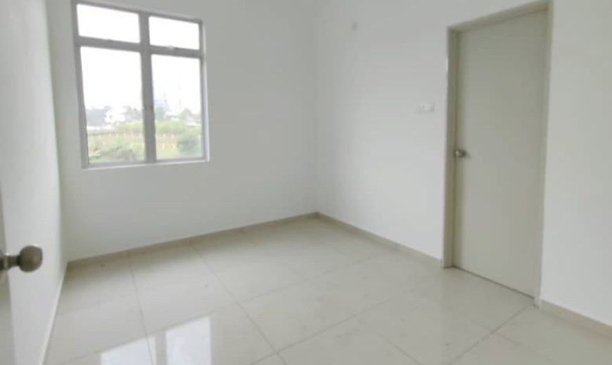 Kempas Utama – 2 Storey Corner Cluster House – FOR SALE