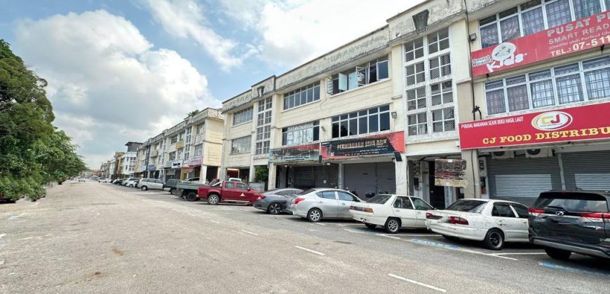Nusa Bestari Jaya – 3 Storey Shop Lot – FOR SALE