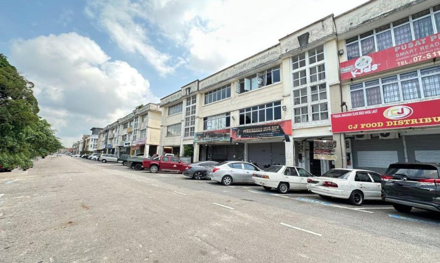 Nusa Bestari Jaya – 3 Storey Shop Lot – FOR SALE Nusa Bestari Jaya – 3 Storey Shop Lot – FOR SALE