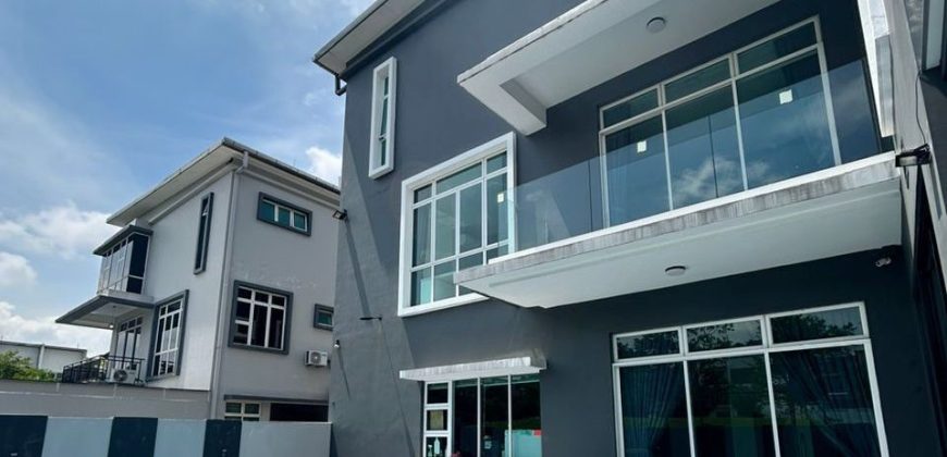 Nusa Sentral – 3 Storey Corner Superlink House – FOR SALE