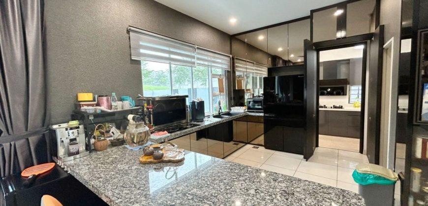 Nusa Sentral – 3 Storey Corner Superlink House – FOR SALE