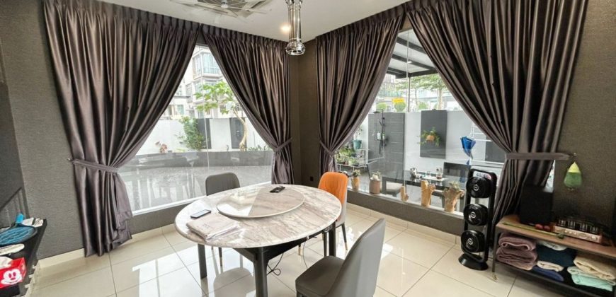 Nusa Sentral – 3 Storey Corner Superlink House – FOR SALE