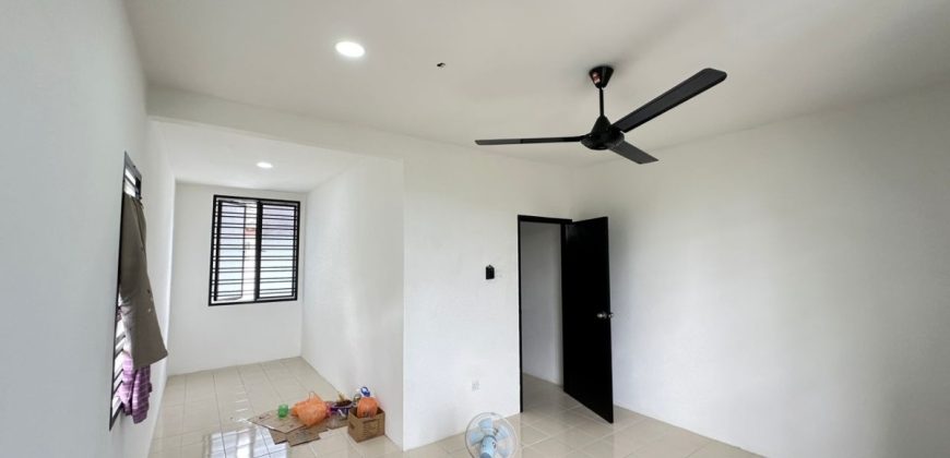 Taman Rinting @ Masai – 3 Storey Corner Medium Cost House – FOR RENT