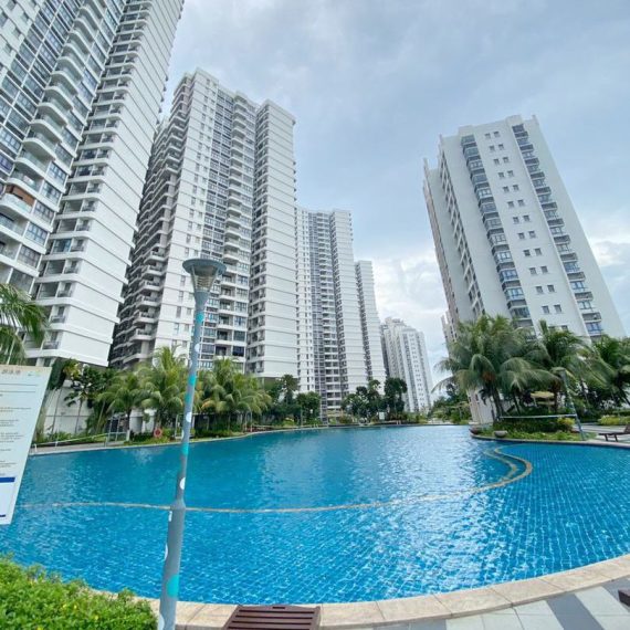 Condo/Apartment/Serviced Residence/Flat