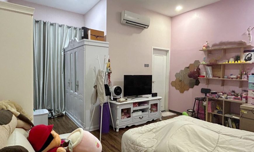 Austin Heights – 2 Storey Semi Detached House – FOR SALE Austin Heights – 2 Storey Semi Detached House – FOR SALE