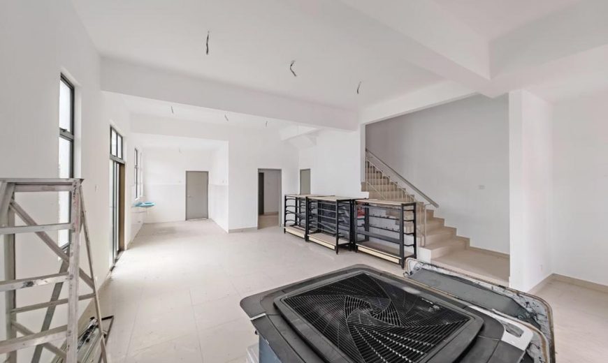 Mutiara Mas – 3 Storey Corner Cluster House – FOR SALE Mutiara Mas – 3 Storey Corner Cluster House – FOR SALE
