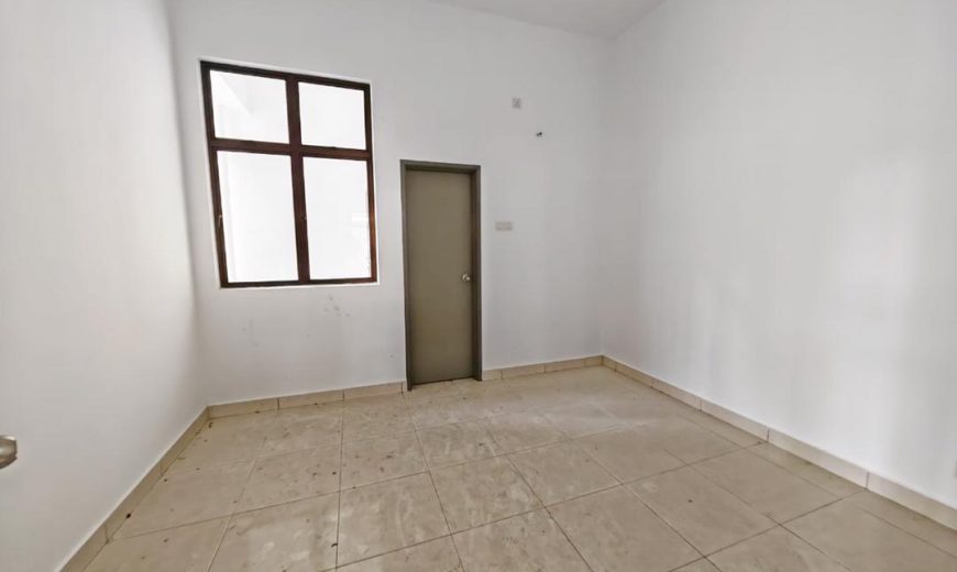 Mutiara Mas – 3 Storey Corner Cluster House – FOR SALE Mutiara Mas – 3 Storey Corner Cluster House – FOR SALE