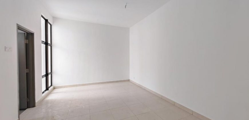 Mutiara Mas – 3 Storey Corner Cluster House – FOR SALE Mutiara Mas – 3 Storey Corner Cluster House – FOR SALE