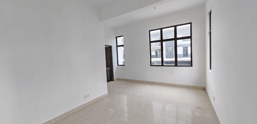 Mutiara Mas – 3 Storey Corner Cluster House – FOR SALE Mutiara Mas – 3 Storey Corner Cluster House – FOR SALE