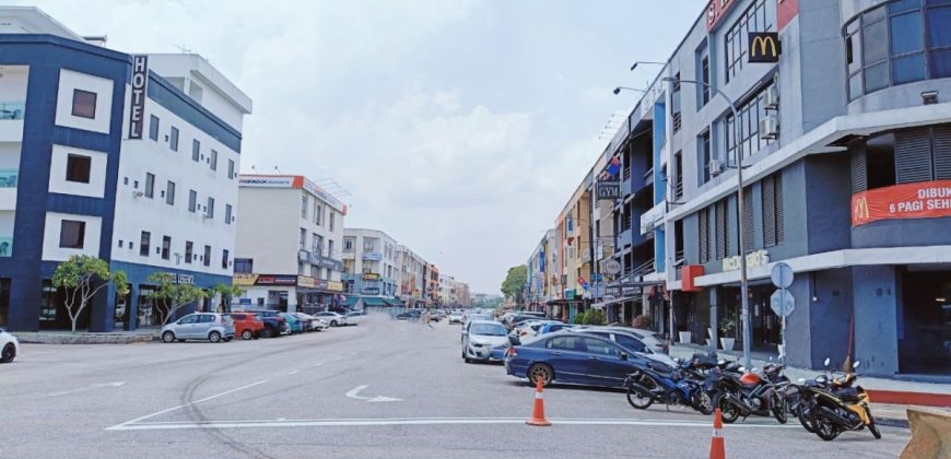 Permas Jaya – 4 Storey Shop Lot – FOR SALE Permas Jaya – 4 Storey Shop Lot – FOR SALE