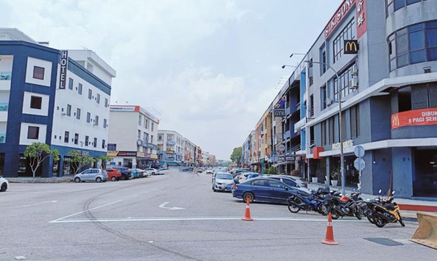 Permas Jaya – 4 Storey Shop Lot – FOR SALE Permas Jaya – 4 Storey Shop Lot – FOR SALE