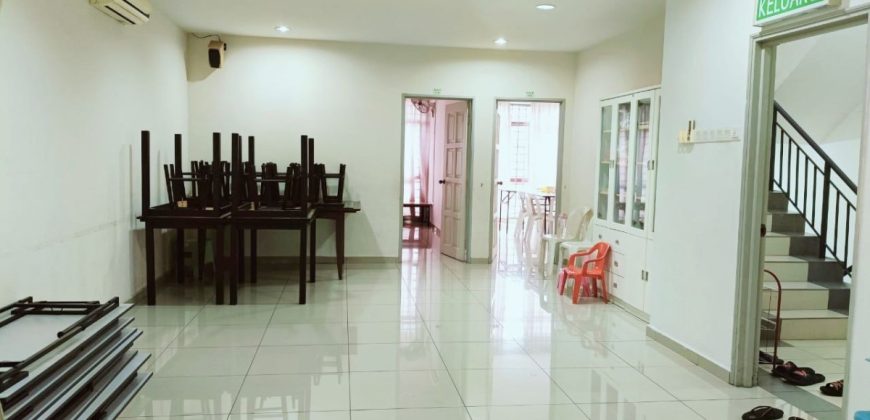 Permas Jaya – 4 Storey Shop Lot – FOR SALE Permas Jaya – 4 Storey Shop Lot – FOR SALE