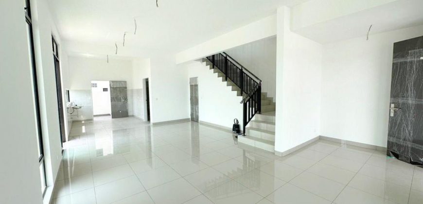 Senadi Hills @ Iskandar Puteri – 2 Storey End Lot Terrace House – FOR SALE