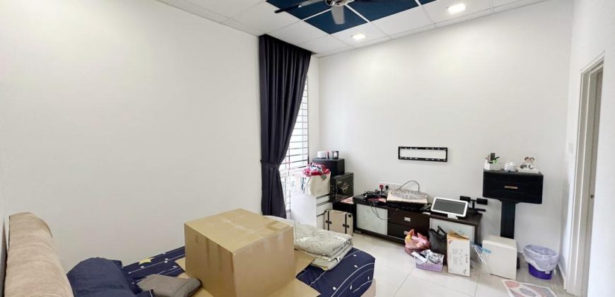 Senibong Villas – 2 Storey Semi Detached House – FOR SALE Senibong Villas – 2 Storey Semi Detached House – FOR SALE