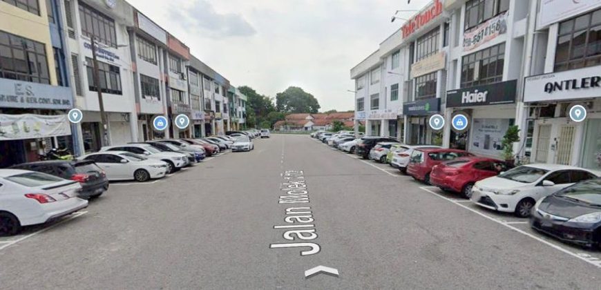 Taman Molek – 3 Storey Shoplot – FOR SALE Taman Molek – 3 Storey Shoplot – FOR SALE