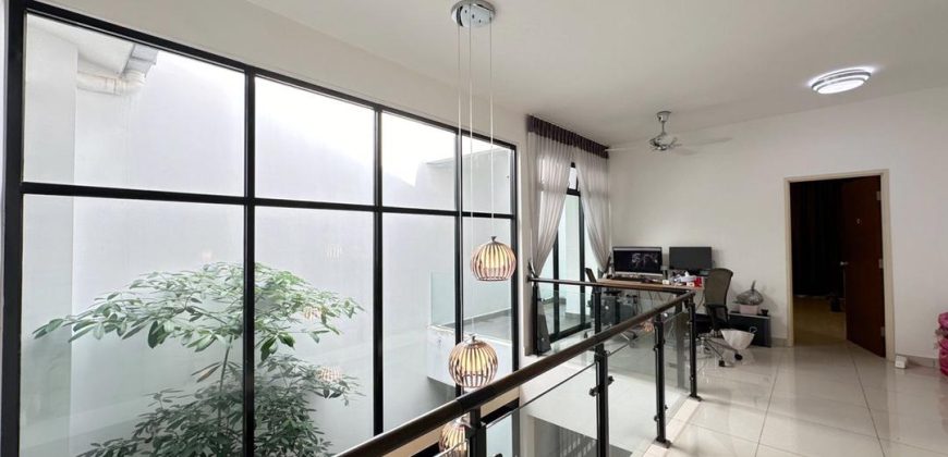Seri Austin – 2 Storey Superlink House – FOR SALE Seri Austin – 2 Storey Superlink House – FOR SALE