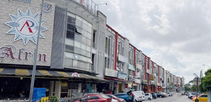 Seri Alam – 4 Storey Corner Shoplot – FOR SALE Seri Alam – 4 Storey Corner Shoplot – FOR SALE