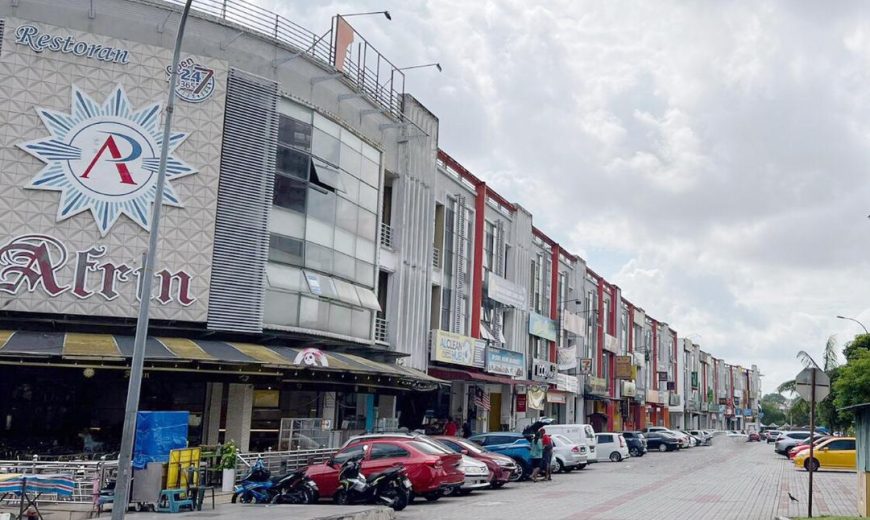 Seri Alam – 4 Storey Corner Shoplot – FOR SALE Seri Alam – 4 Storey Corner Shoplot – FOR SALE