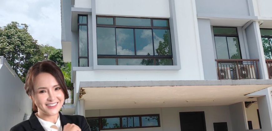 Horizon Hills – 3 Storey Semi Detached House – FOR SALE