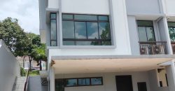 Horizon Hills – 3 Storey Semi Detached House – FOR SALE